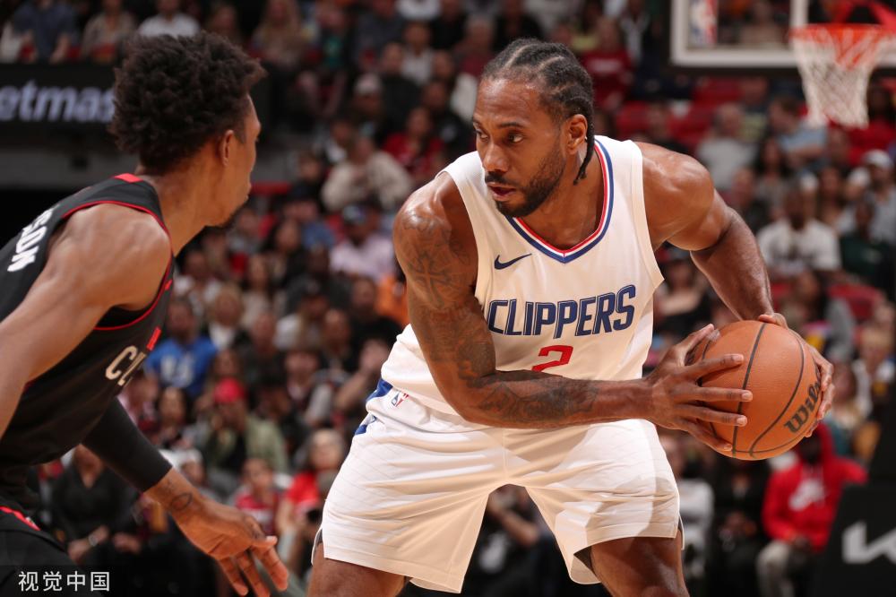 他在帶領新 他在帶領新