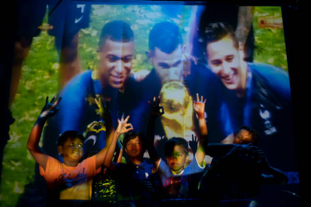 不仅如此 不仅如此