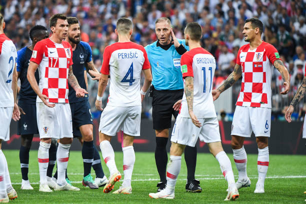 进选拔和培 进选拔和培