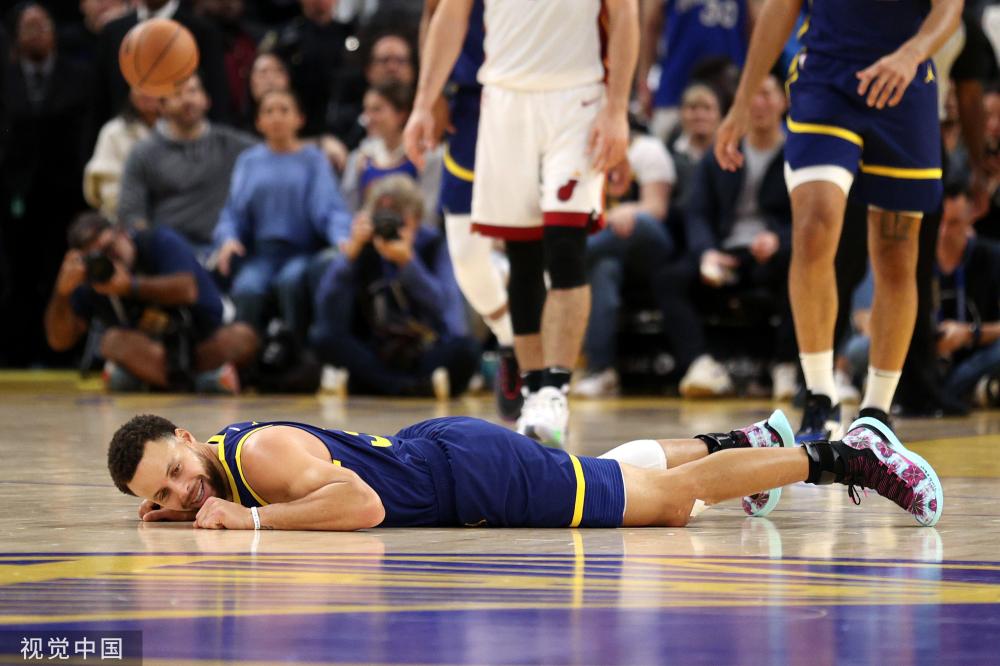 但是踢简单 但是踢简单